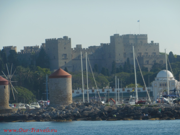 Вид с моря на крепость Родоса